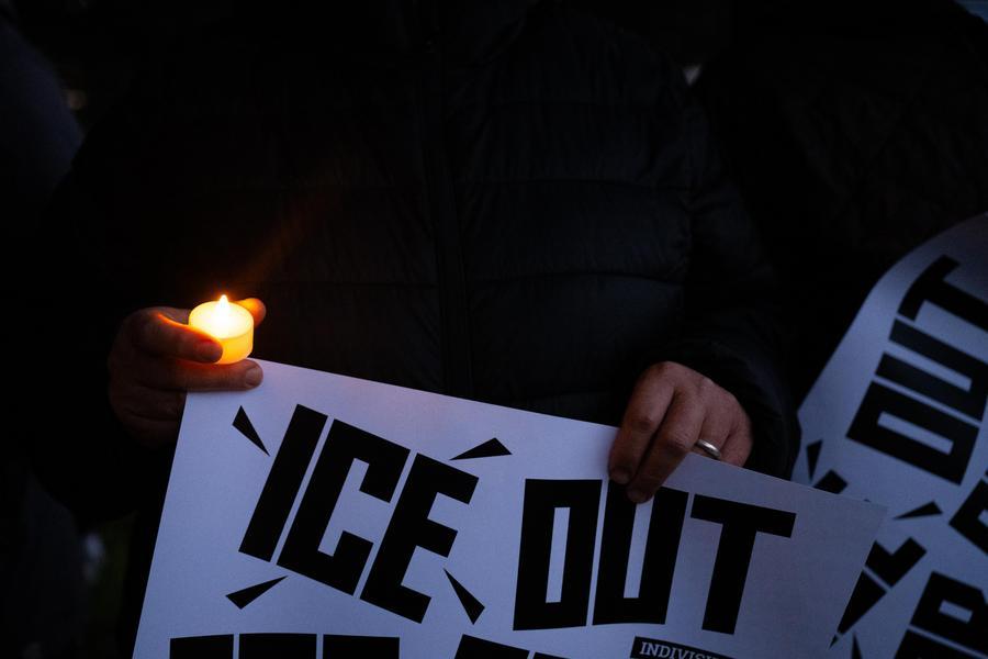 U.S. celebrities denounce ICE's escalating violence in Minnesota-Xinhua