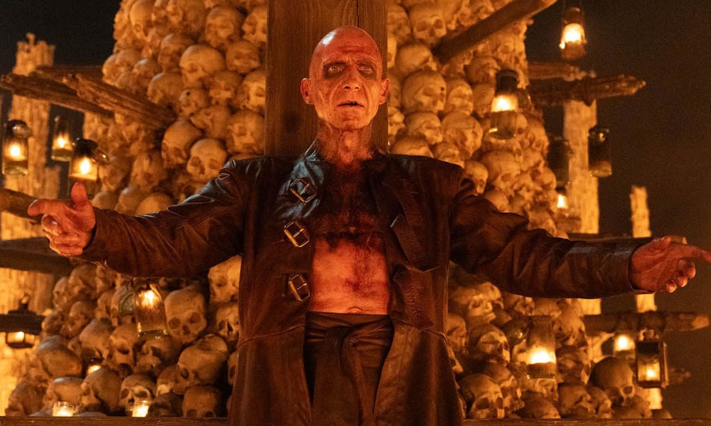 Ralph Fiennes Performs a Ritual in New '28 Years Later: The Bone Temple' Image