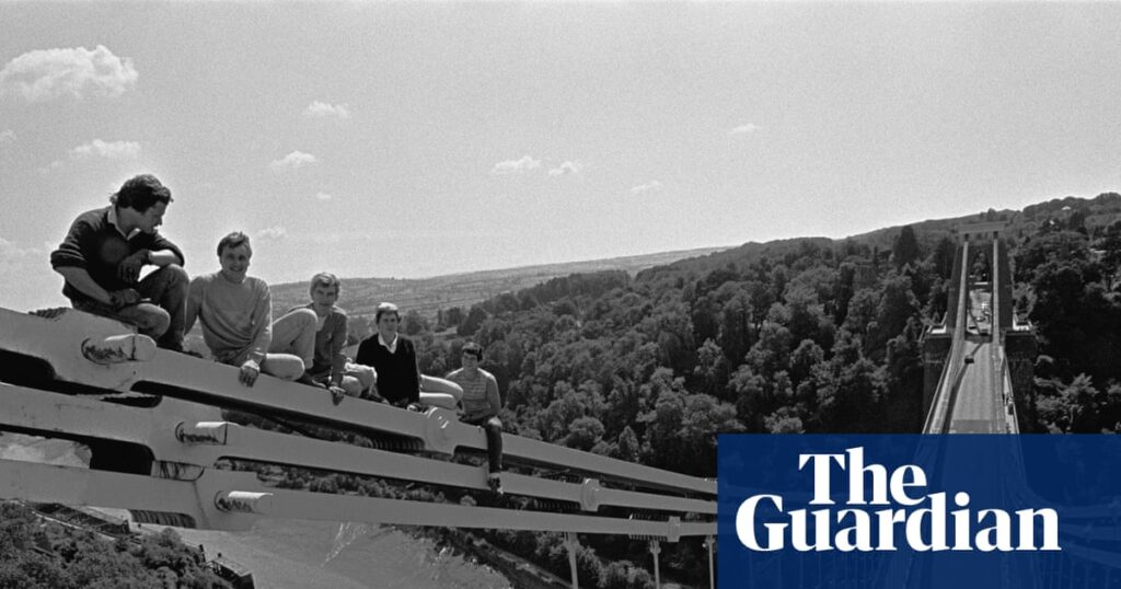 Don’t look down! Lightbulb-changers on Clifton Suspension Bridge: Beezer’s best photograph | Photography Don’t look down! Lightbulb-changers on Clifton Suspension Bridge: Beezer’s best photograph | Photography