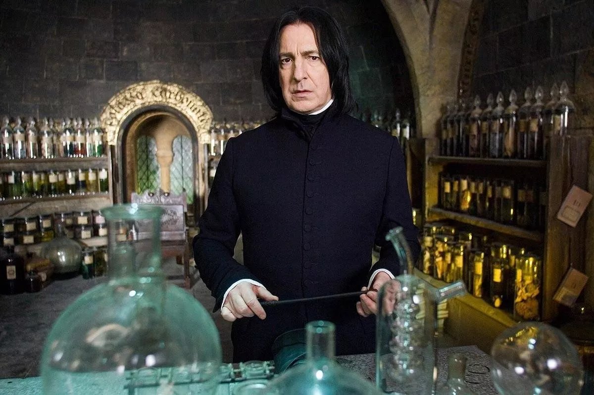 ALAN RICKMAN AS SEVERUS SNAPE