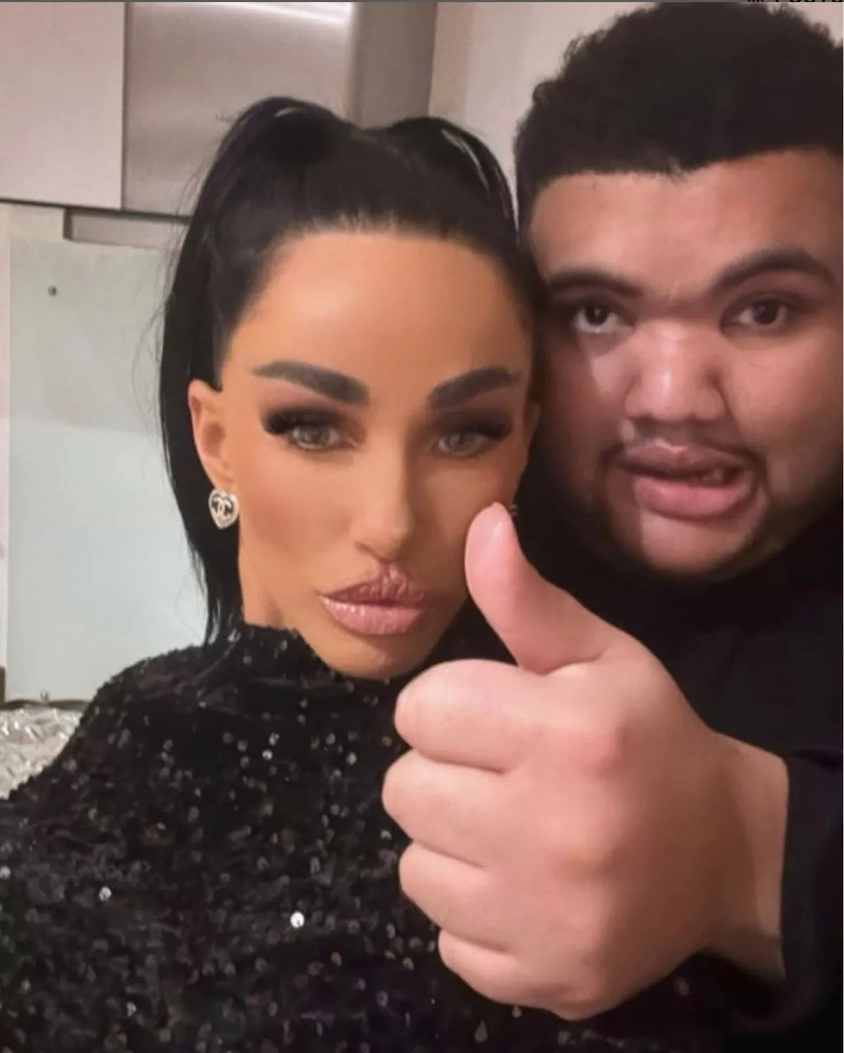 Katie plans to kit out Harvey's new pad