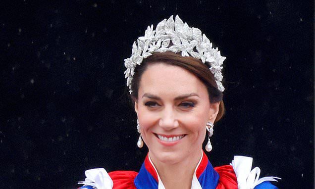 Be careful Kate. Your inner circle may have stabbed you in the back by Amanda Platell