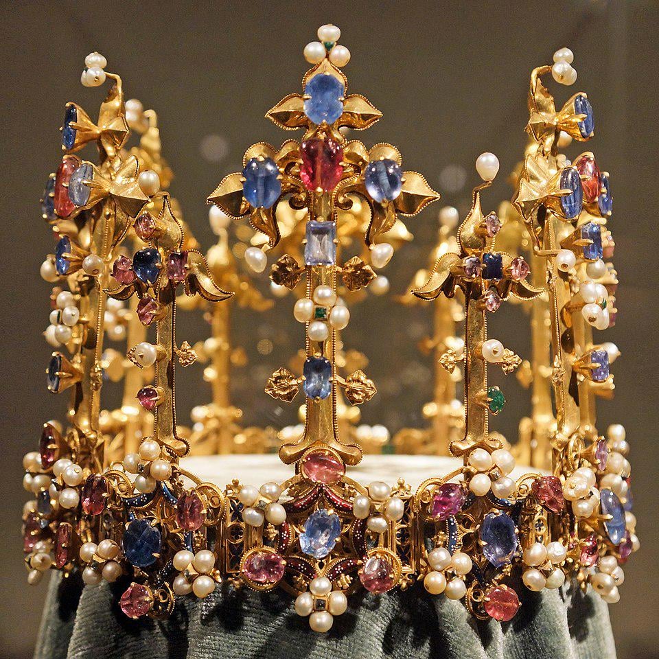 The Crown of Princess Blanche, the daughter of Henry IV of England. She wore this magnificent crown on her wedding in July 6, 1402, at Cologne Cathedral in Germany. The Crown of Princess Blanche, the daughter of Henry IV of England. She wore this magnificent crown on her wedding in July 6, 1402, at Cologne Cathedral in Germany.