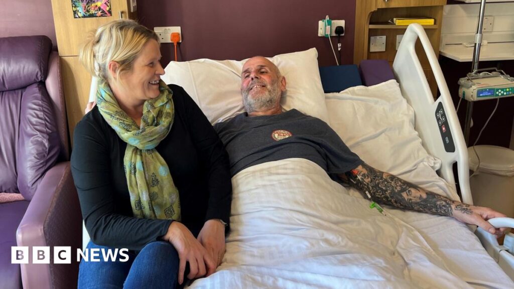 York hospice more than doubles number of ‘cuddle beds’ Darren Powell lies on the so-called "cuddle bed" at St Leonard's Hospice in York. His partner Nikki Smith sits on the side of the bed.