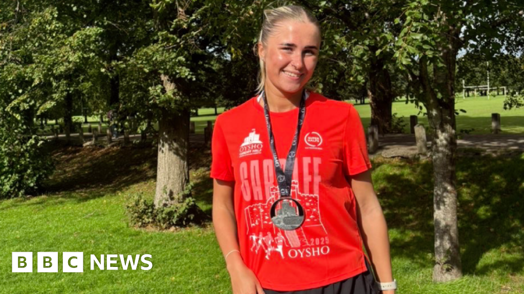 Swansea man swaps personal trainer for AI and is 'strongest ever'