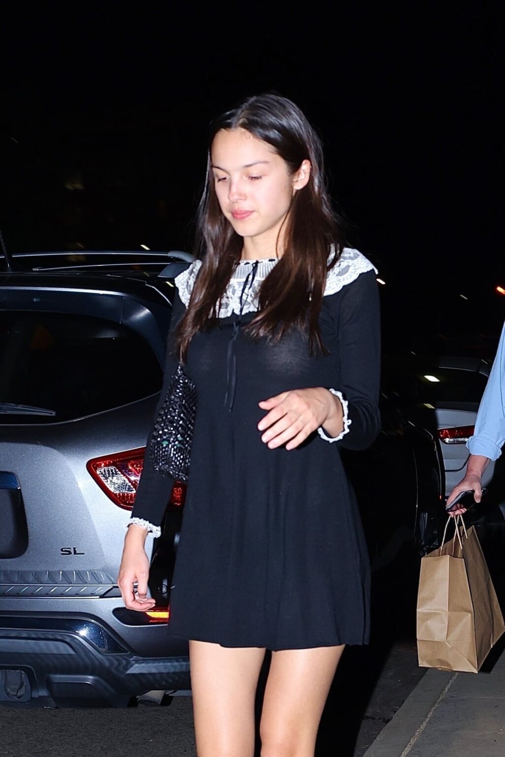 Olivia Rodrigo with her mom and dad in new photos in Los Angeles, California
