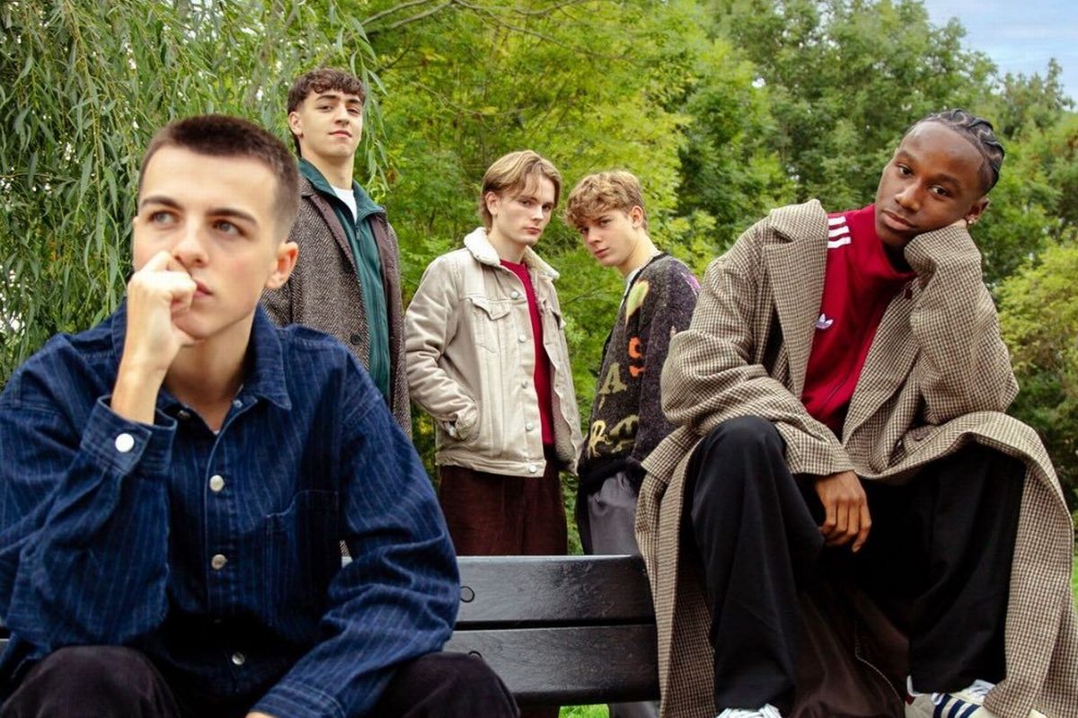 Absnt Mind is made up of (left to right) Freddie, Conor, Alex, Oscar, and Ashton.