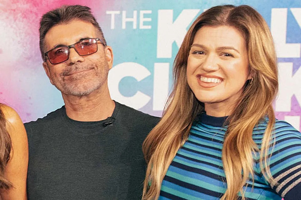 Weiss Eubanks/NBCUniversal via Getty Simon Cowell and Kelly Clarkson on 'The Kelly Clarkson Show'