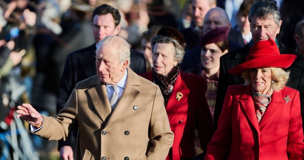 Royal Family's superstar shows Harry, Andrew and Meghan how to behave | Royal | News