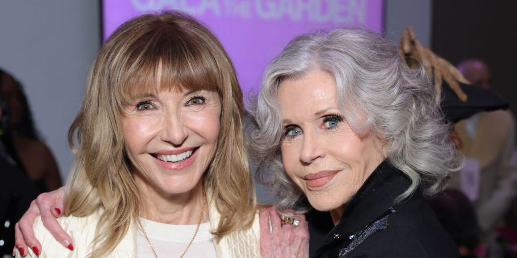 Mary Steenburgen Says Jane Fonda’s Advice Helped Her Rethink Aging Mary Steenburgen Says Jane Fonda's Advice Helped Her Rethink Aging