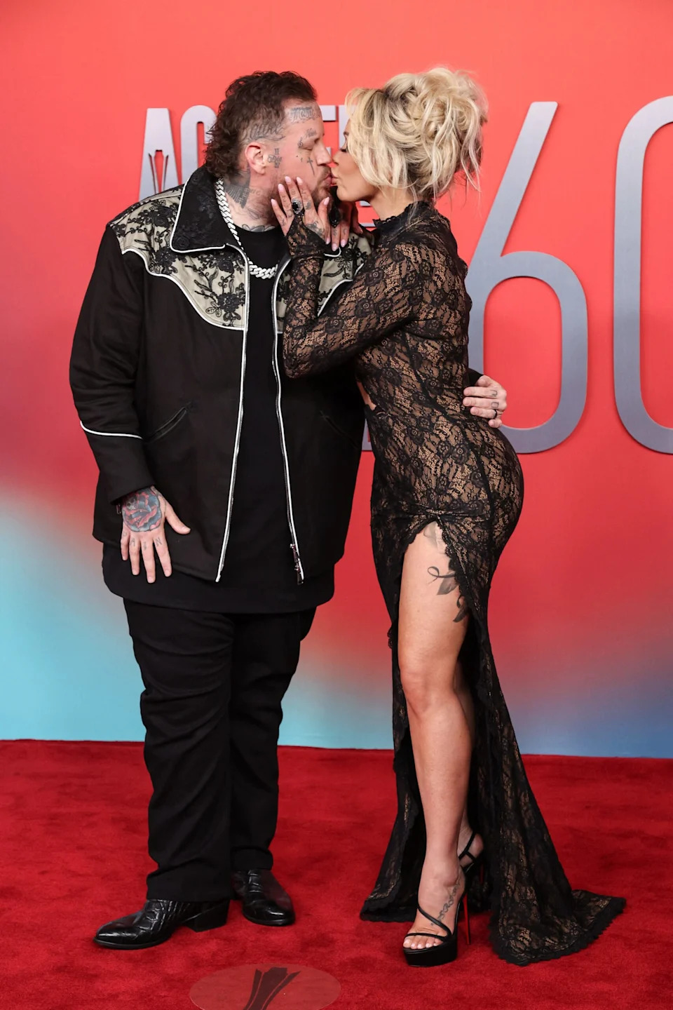 <span class="wp-caption-text">Curtis Hilbun / AFF-USA.com / MEGA</span>