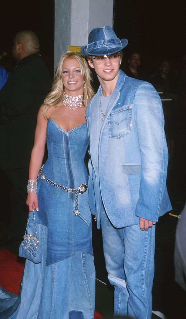 Justin Timberlake and Britney Spears’ matching double denim at the 2001 AMAs 