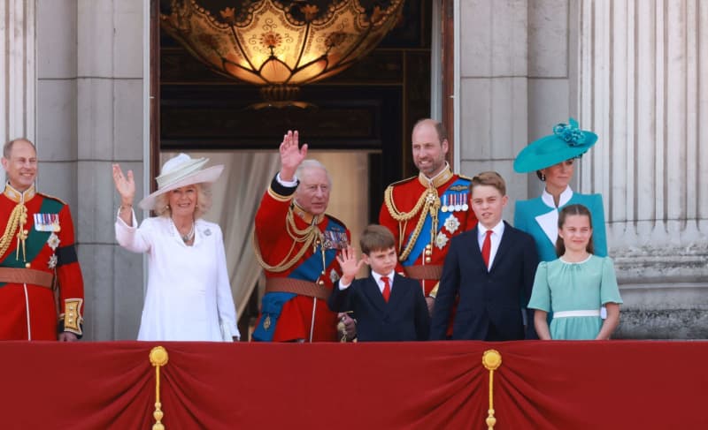 Buckingham Palace royal secret revealed Yahoo entertainment home