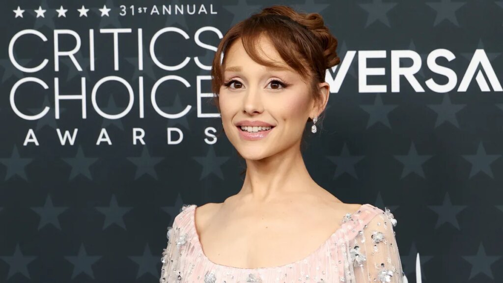 Ariana Grande teases set list, 'Wicked' cameos for upcoming tour