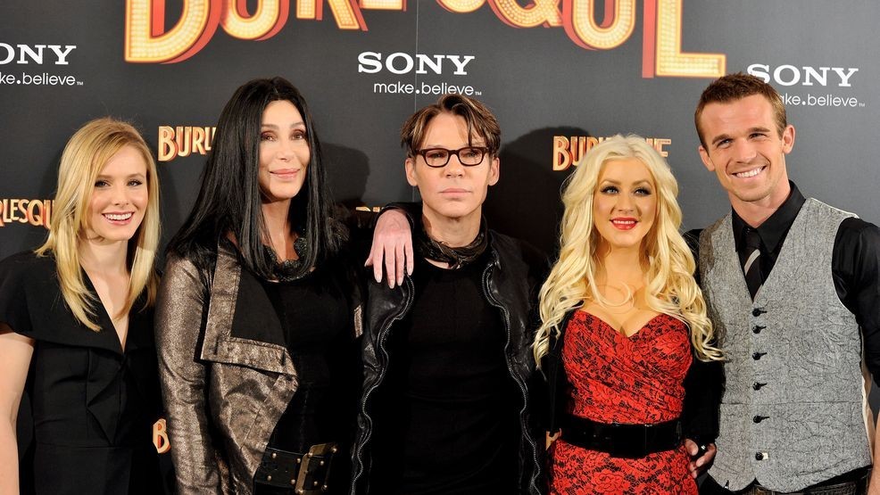 MADRID, SPAIN - DECEMBER 09: (L to R) Actresses Kristen Bell, Cher, director Steven Antin, Christina Aguilera and actor Cam Gigandet attend "Burlesque" photocall at Villamagna Hotel on December 9, 2010 in Madrid, Spain. (Photo by Carlos Alvarez/Getty Images)