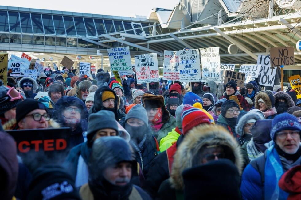 Man shot during Minneapolis immigration crackdown has died, hospital record shows
