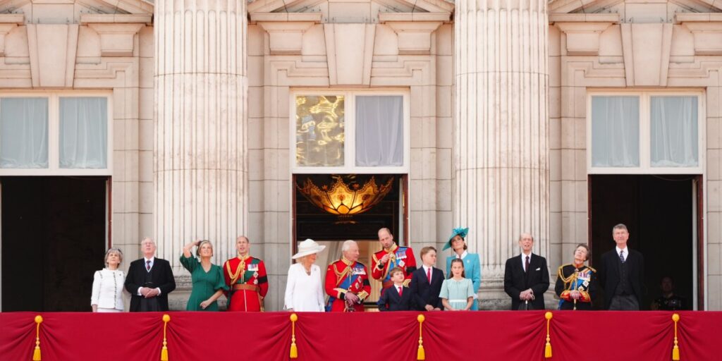 Britain's Royal Family is hiring a letter writer paying $43k based at Buckingham Palace