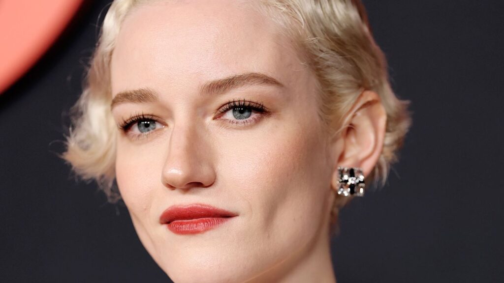 The Best Eye Makeup for Hooded Eyes, According to Experts