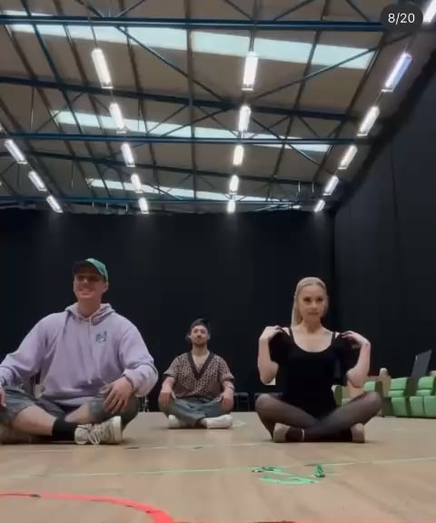 Ariana Grande Rehearsing “What Is This Feeling?” For “Wicked”