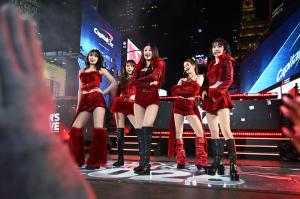 Kim Chae-won, Hong Eun-chae, Huh Yun-jin, Kazuha and Sakura Miyawaki of LE SSERAFIM during "Dick Clark's New Year's Rockin' Eve With Ryan Seacrest 2026" held in Times Square Ball on December 31, 2025 in New York City, New York.