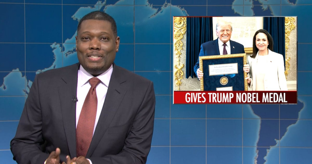 SNL’s Michael Che Blasts ‘Psycho’ Trump for Desperate Peace Prize Grab SNL’s Michael Che Blasts ‘Psycho’ Trump for Desperate Peace Prize Grab