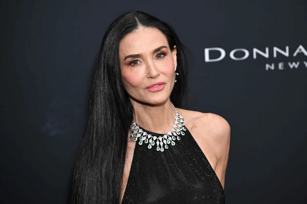 Demi Moore Is Nearly Unrecognizable With Her Shortest and Lightest Hair Transformation in Years Demi Moore Is Nearly Unrecognizable With Her Shortest and Lightest Hair Transformation in Years