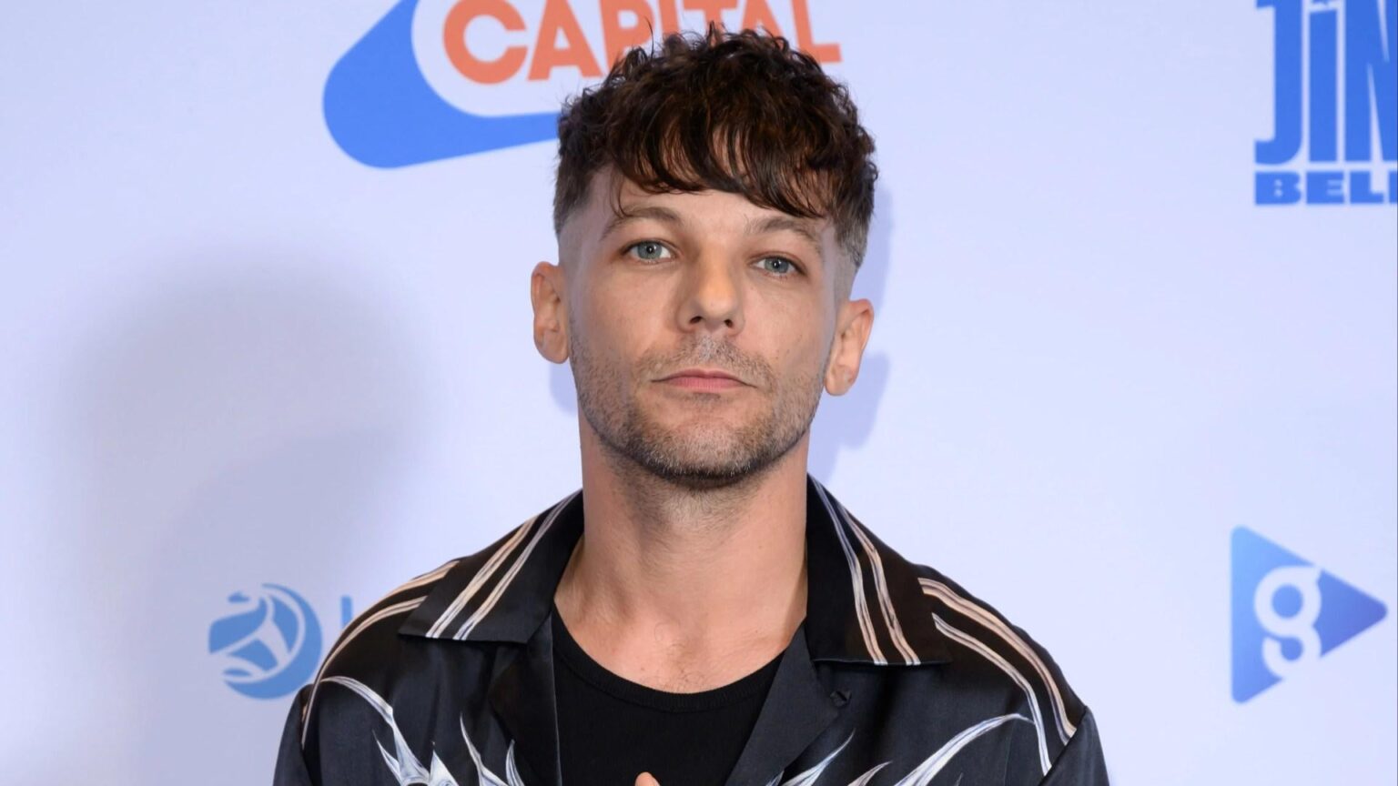 Louis Tomlinson snubs Zayn Malik in new interview after 'full-blown fight'