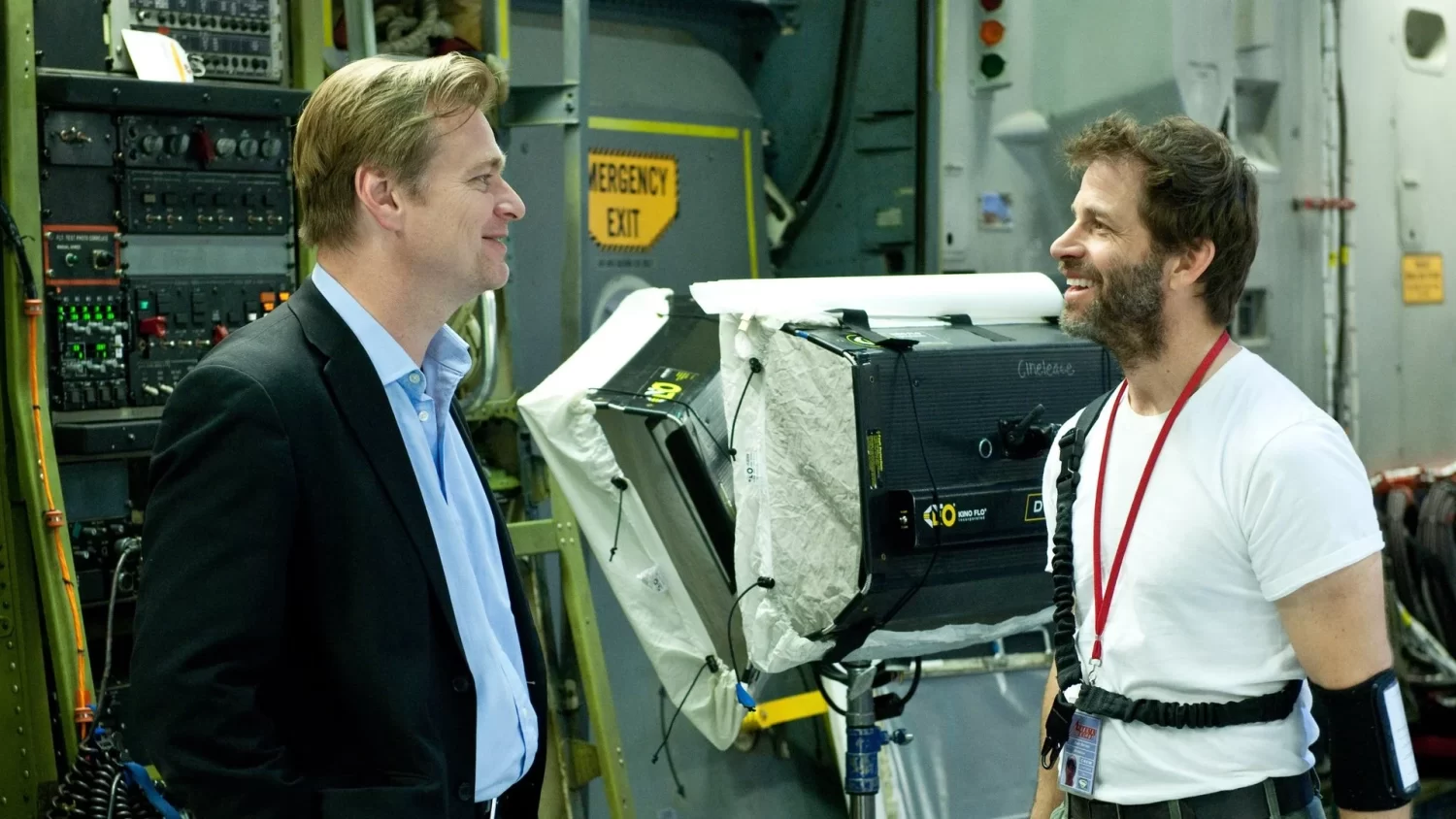 christopher nolan praises zack snyder saying hes influenced todays superhero and sci fi movies christopher nolan praises zack snyder saying hes influenced todays superhero and sci fi movies