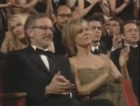 Ed Harris and Amy Madigan refusing to clap when Elia Kazan received an honorary Oscar in 1999. Kazan who was briefly member of the Communist party in the 30s, was subpoenad in 1952 by the HUAC where he named former colleagues as communist, leading to them being blacklisted.