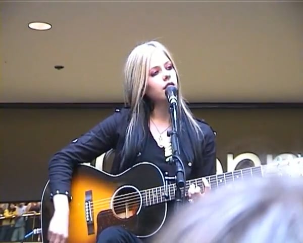 Throwback to when artists used to do mall tours.Here is Avril Lavigne performing "Don't Tell Me" at Glendale Galleria shopping mall in California on April 12th 2004