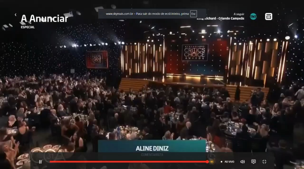 Wagner Moura and Kleber Mendonça Filho presenting Best Picture at the Critics Choice Awards after their film ‘The Secret Agent’ won Best Foreign Language Film at the red carpet: “Now it’s our honor to present Best Picture. Or, as we call it in Brazil, Best Foreign Picture”