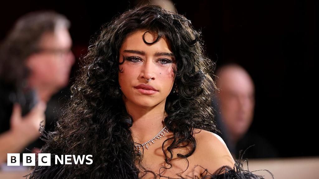Odessa A'zion quits Deep Cuts after casting backlash - BBC