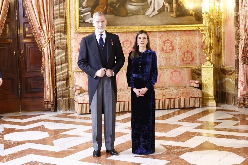 King Felipe and Queen Letizia host the diplomatic corps