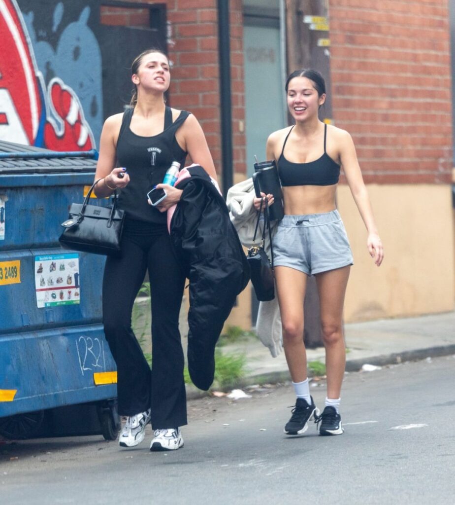 Olivia Rodrigo and Tate McRae spotted leaving the gym in Studio City (22 January 2026)