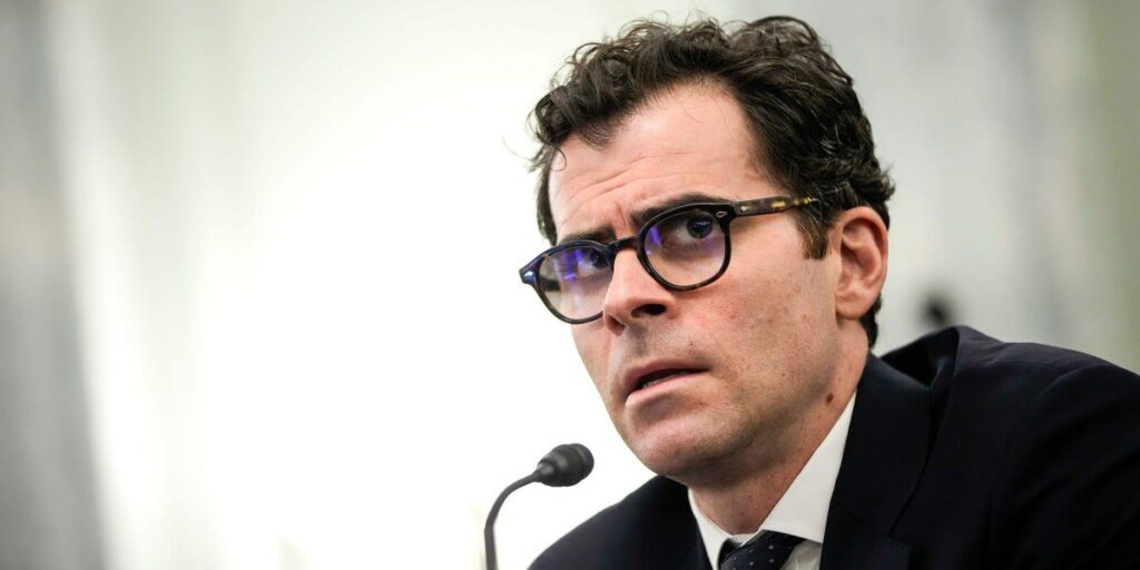 Instagram's head says the aesthetic that helped the app become popular is dead — and AI helped kill it