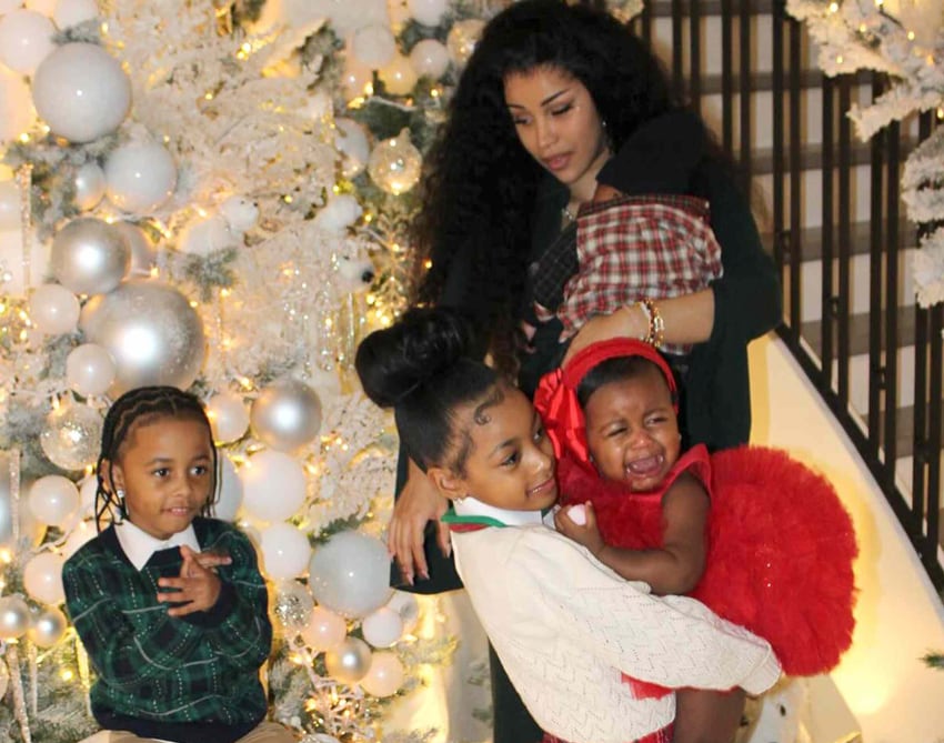 Cardi's words come after a Christmas that wasn’t exactly picture-perfect by social media standards. 