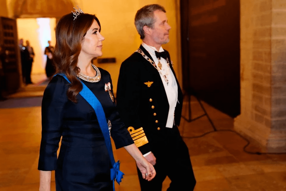 Queen Mary wears her wedding tiara at state dinner in Estonia