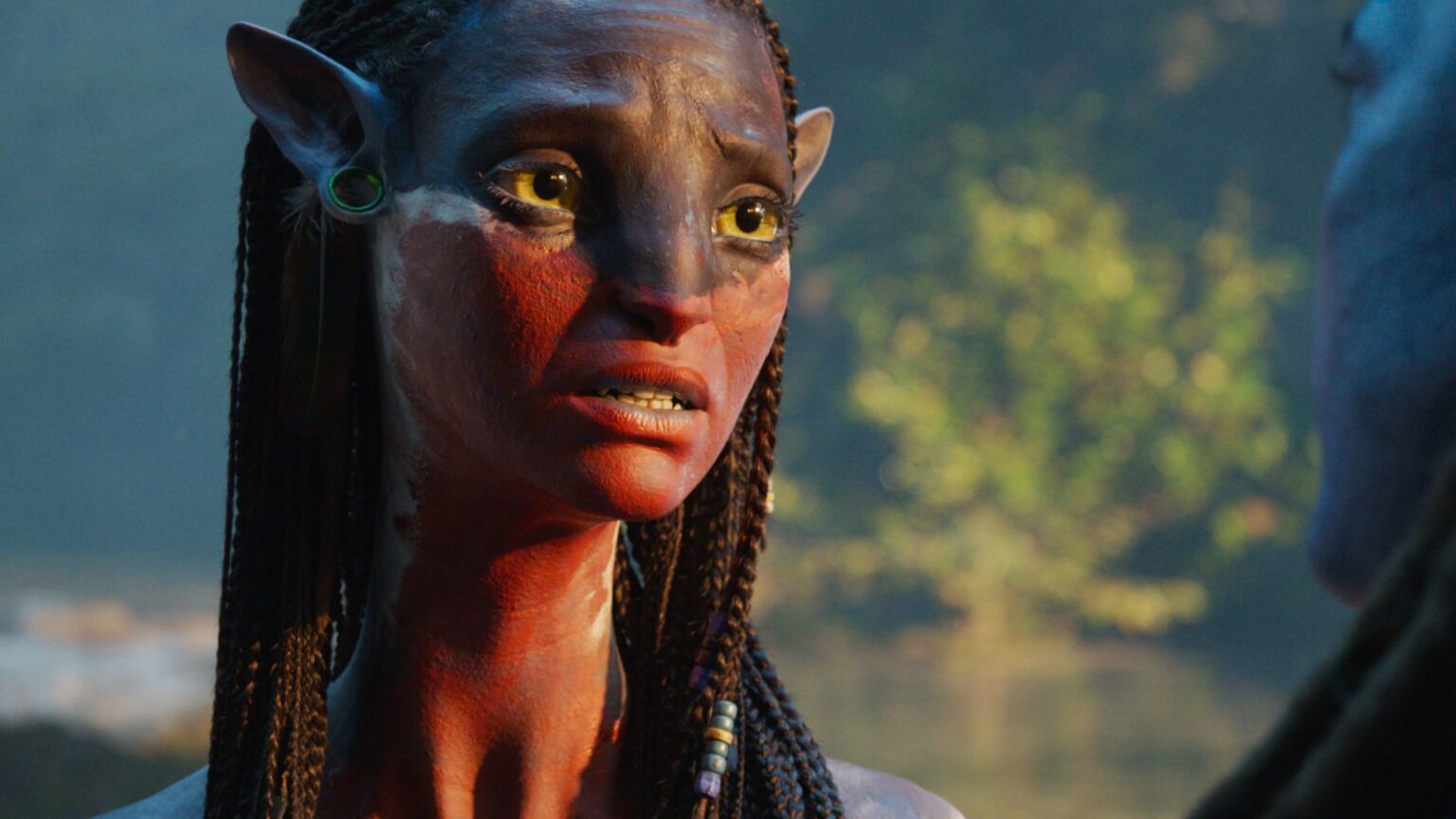Zoe Salda&ntilde;a as Neytiri in Avatar: Fire and Ash