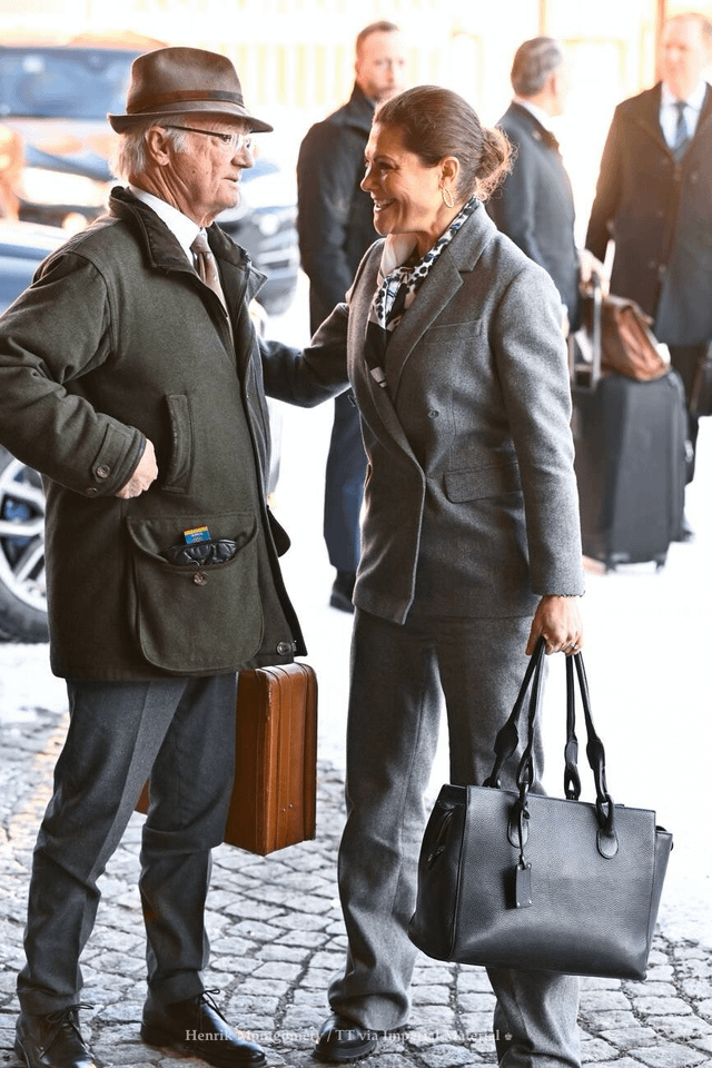 Crown Princess Victoria accompanies King Carl XVI Gustaf as he opens the National Conference on People & Defence Crown Princess Victoria accompanies King Carl XVI Gustaf as he opens the National Conference on People & Defence