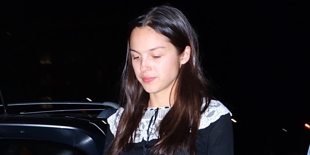 Olivia Rodrigo Grabs Dinner With Her Parents in LA Amid Split Rumors | Chris Rodrigo, Jennifer Rodrigo, Olivia Rodrigo | Celebrity News and Gossip | Entertainment, Photos and Videos Olivia Rodrigo Grabs Dinner With Her Parents in LA Amid Split Rumors | Chris Rodrigo, Jennifer Rodrigo, Olivia Rodrigo | Celebrity News and Gossip | Entertainment, Photos and Videos