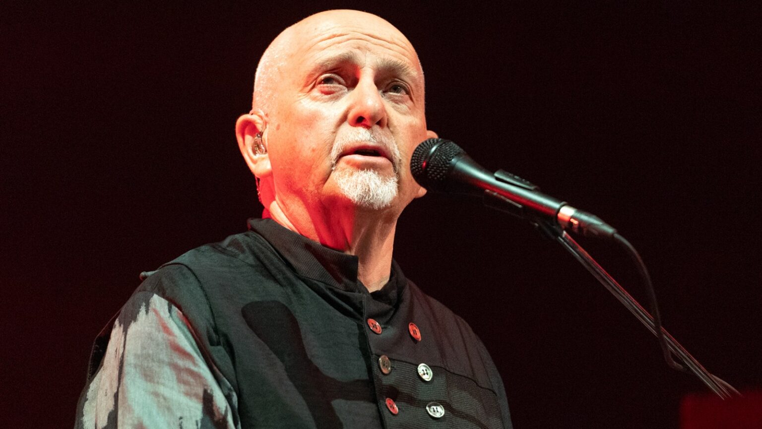 Peter Gabriel Has a New Album, But He Needs to Start Thinking Bigger Peter Gabriel Has a New Album, But He Needs to Start Thinking Bigger