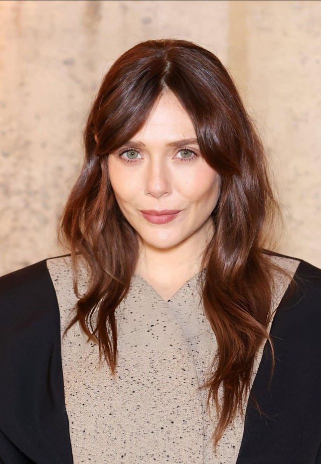 Elizabeth Olsen at the Jacquemus Men's Fall/Winter 2026 Fashion Show, Paris Fashion Week | January 2026