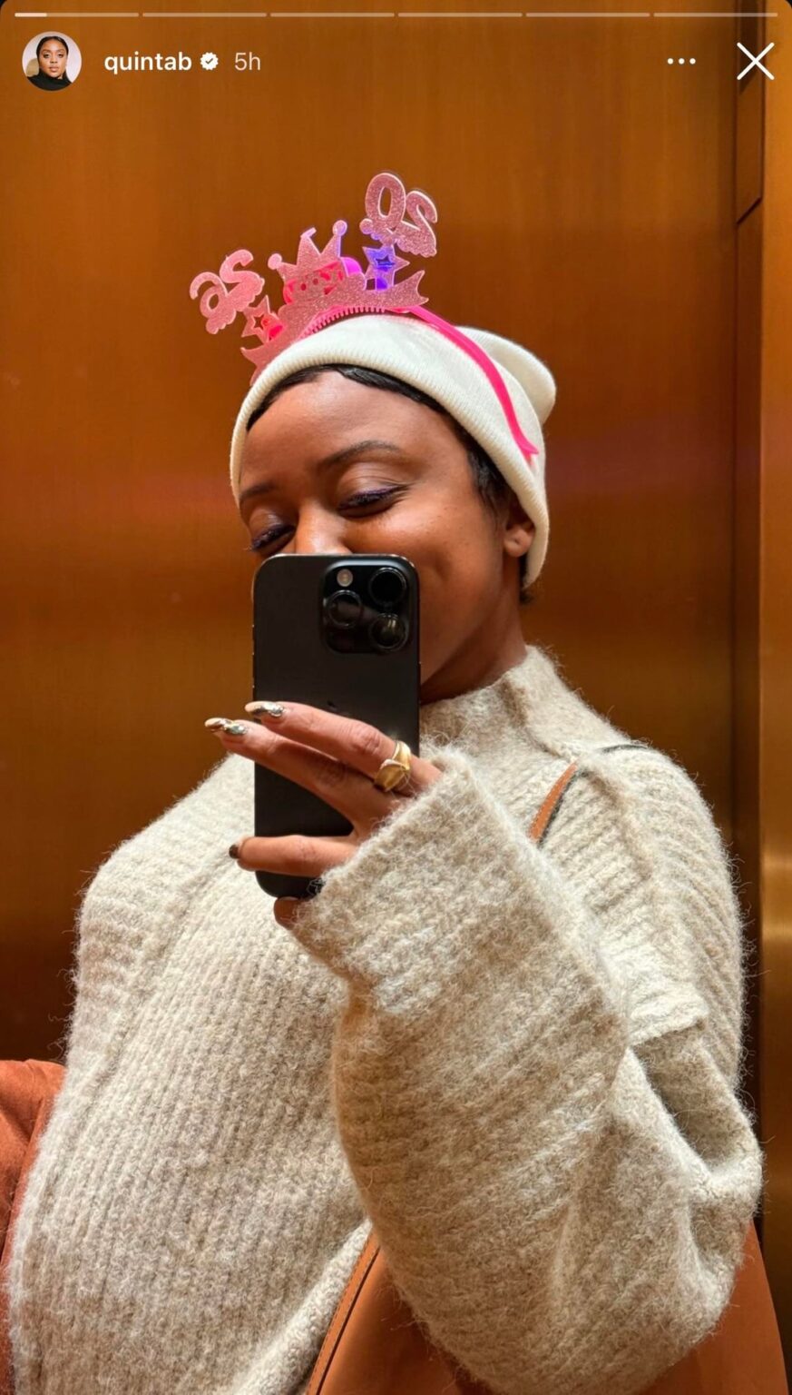 Quinta Brunson: “Not preggers. Sweater in odd position. Not 2026 already getting my ass”