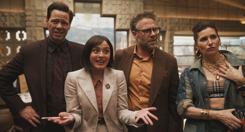 Ike Barinholtz, Chase Sui Wonders, Seth Rogen and Kathryn Hahn in