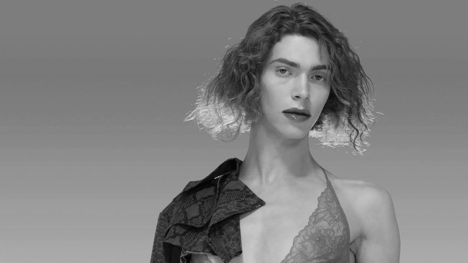5 years ago Sophie, the queen of electronic music accidentally died.