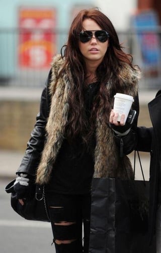 miley cyrus style had me in chokehold as a adolesence miley cyrus style had me in chokehold as a adolesence