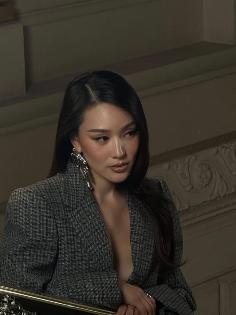 Yerin Ha for ‘Bridgerton’ season 4 press, 📸 by Harold James