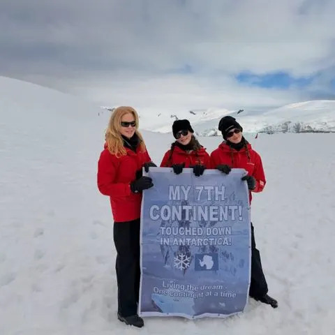 Nicole Kidman and her daughters in an Instagram photo posted on January 21, 2026. Nicole Kidman/Instagram