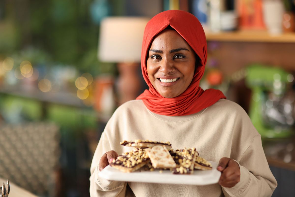 Bake Off winner Nadiya Hussain quits teaching job days after leaving TV