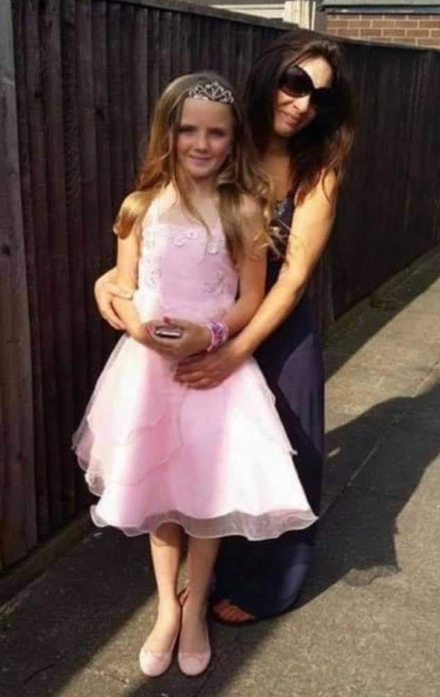 Sarah Aspin photographed here with her daughter, Melody-Rose Hampshire's Facebook tribute
